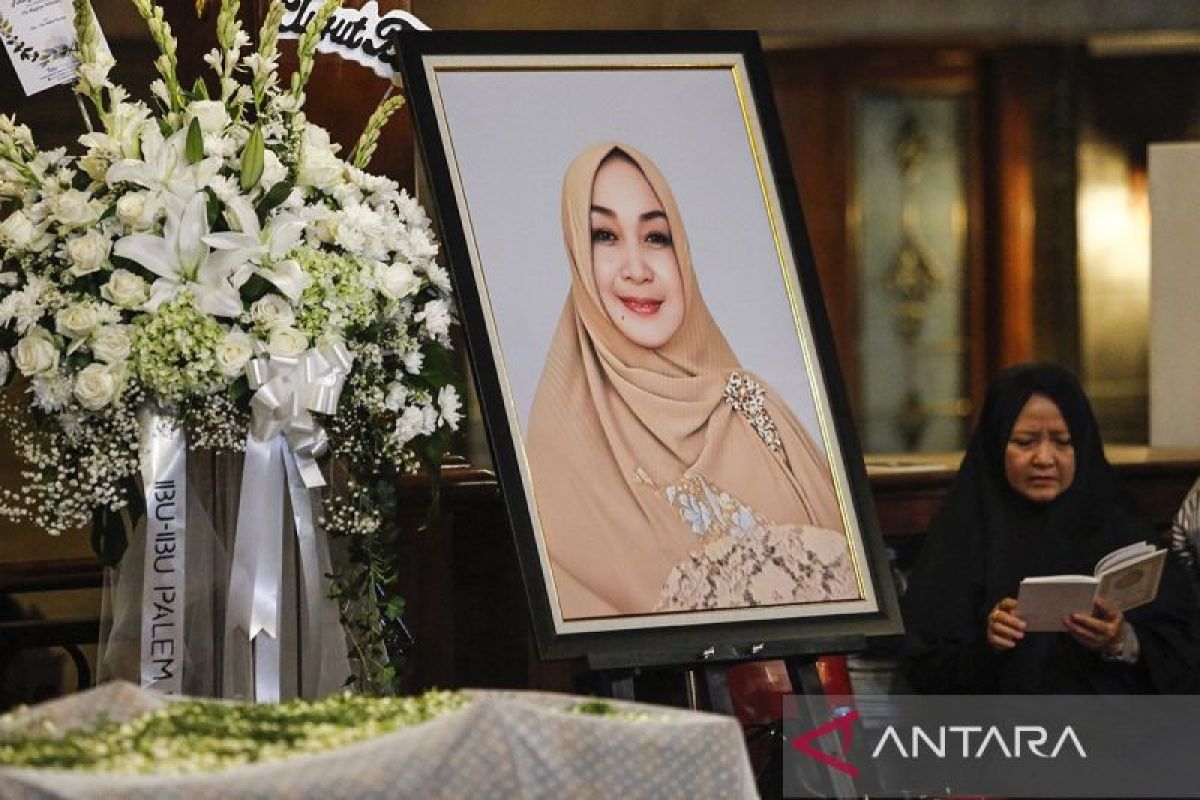 Profil istri Wiranto, Rugaiya Usman