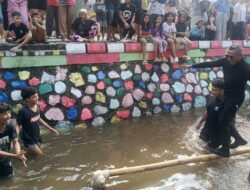Wakil Wali Kota Bogor Ikut Ninja Warrior di Warban, Nyamar Jadi Batman